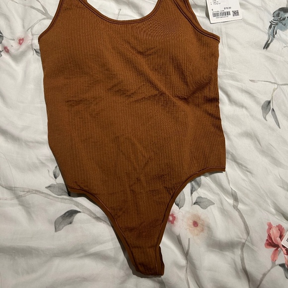 Lululemon Ebb to Street Bodysuit Size 6 - Picture 4 of 7